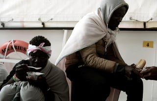 Hay una profunda preocupación por los mil 400 migrantes y refugiados que han sido expulsados de Libia en lo que va del presente año. (ARCHIVO) 