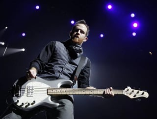 El bajista de la banda estadounidense Linkin Park, Dave 'Phoenix' Farrell, compartió en una reciente entrevista que la agrupación tiene material nuevo que comenzó a trabajar antes del brote mundial de COVID-19. (CORTESÍA)