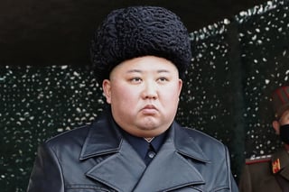 Los que tratan de entender a Kim tienen un problema. Gran parte de lo que ve el mundo exterior se filtra a través de la implacable propaganda norcoreana destinada a convertirlo en el infalible parangón del liderazgo.
(ARCHIVO)