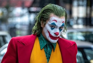 Joker, fue una de las grandes protagonistas de la industria cinematográfica en 2019, por lo que cualquier tema concerniente a la producción sigue generando expectación, por ello, su director, Todd Phillips decidió revelar algunas fotografías nunca antes vista de su rodaje. (INSTAGRAM)