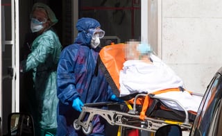 Italia registró 174 fallecidos con coronavirus las últimas 24 horas, la cifra más baja desde hace más de ocho semanas y los muertos son ya 28,884. (ARCHIVO) 
