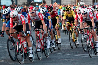 El Giro de Italia y la Vuelta a España se empalmarían. (ARCHIVO)