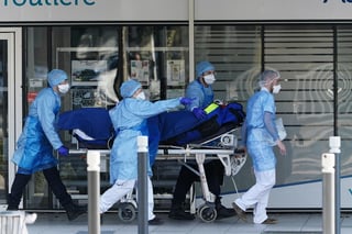 Francia anunció este jueves que ha contabilizado 178 muertes por coronavirus en las últimas 24 horas, con lo que suma 25,987 fallecidos desde el inicio de la epidemia. (ARCHIVO) 