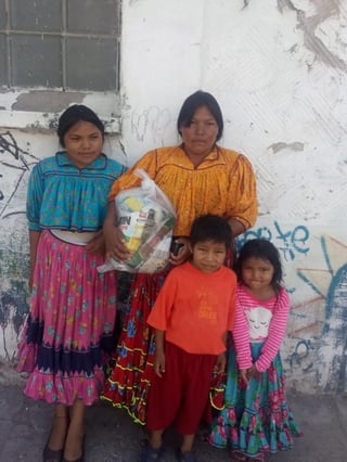 Actualmente se tiene un padrón de 30 familias de Huicholes, Mazahuas, Mixtecos y Tarahumaras.
(ARCHIVO)
