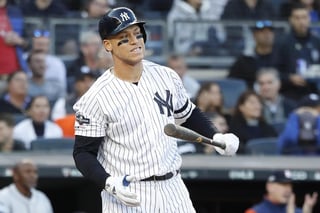 Aaron Judge, jardinero derecho de los Yankees de Nueva York, aprovecha el aislamiento para recuperarse de la fractura que sufrió en una costilla hace más de dos meses. (ARCHIVO)