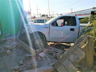 La unidad responsable es una camioneta Ford F-150, modelo 2011, color blanco, la cual portaba placas de circulación del estado de Coahuila.
(EL SIGLO DE TORREÓN)