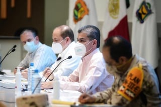 Los gobernadores fronterizos pidieron que el paso de Estados Unidos hacia México también sea restringido, dijo Miguel Ángel Riquelme. (TWITTER)