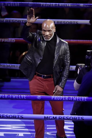 Mike Tyson quiere pelear en una exhibición, en la que no ganará dinero, ya que todo lo donará a personas sin hogar y los adictos. (ARCHIVO)