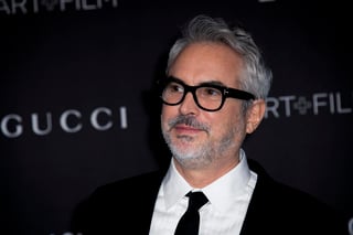 El cineasta mexicano Alfonso Cuarón se unió a la campaña 'Cuida a quien te cuida', con el objetivo de brindar apoyo a las trabajadoras del hogar durante la cuarentena provocada por el COVID-19. (ARCHIVO)