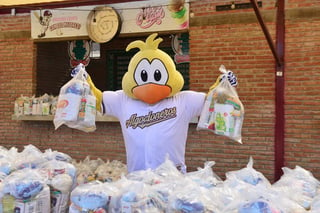 Esta mañana el equipo de beisbol, Algodoneros Unión Laguna, realizó una donación para las personas más desfavorecidas por la situación económica y de salud causada por la pandemia de COVID-19. (TWITTER)
