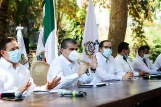 Los gobernadores aclararon que no conformaron un bloque opositor, y que es la unión por el bien de México.