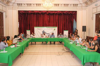 La sesión de Cabildo se realizó a puerta cerrada en el salón Azul de la presidencia municipal.