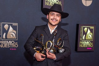 El cantautor mexicano Christian Nodal sostiene que las nuevas generaciones consumen la música regional mexicana de otra forma, pues prefieren la fusión con diversos géneros como el pop, siempre y cuando se mantenga su esencia. (ARCHIVO)