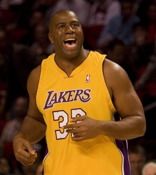 Tras una carrera llena de éxitos, Earvin 'Magic' Johnson volvió a las duelas tras cuatro temporadas fuera de acción, pero solo fue titular en nueve partidos con los Lakers de Los Ángeles.