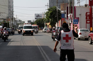 La Cruz Roja informó que se estima que se puedan incrementar las atenciones de personas sospechosas por el virus de COVID-19 en Saltillo, esto ante el incremento de movilidad ante la reactivación económica. (ARCHIVO)