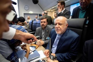 Así lo aseguró el ministro iraní de Petróleo, Biyan Zanganeh, tras finalizar una teleconferencia de la Organización de Países Exportadores de Petróleo (OPEP), previa a la reunión telemática de la OPEP+, con Rusia, México y otros productores independientes.
(ARCHIVO)
