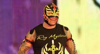 Este lunes en el Monday Night Raw, el luchador de origen mexicano volvió a ser entrevistado para actualizar su estado de salud. (ESPECIAL)

