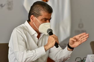 El gobernador Miguel Riquelme declaró que se actuará por la vía jurídica, de manera pacífica. (EL SIGLO DE TORREÓN)