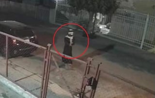 Usuarios aseguran que el sujeto ha sido visto durante las madrugadas en las calles de la ciudad (CAPTURA) 