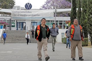 El Gobierno del estado de Puebla frenó la reactivación de la industria automotriz y del sector de la construcción.