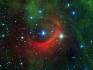 Un equipo internacional de científicos ha hallado una 'estrella pulsante' o púlsar nada más nacer, un descubrimiento que puede ayudar a explicar el origen de las explosiones más poderosas que se producen en el Universo. (ARCHIVO) 