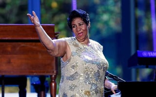 Una nueva versión del Never Gonna Break My Faith de Aretha Franklin, en la que, a diferencia de la versión de 2006, la reina del soul canta como solista, fue lanzada este viernes. (ARCHIVO) 