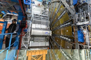 El Centro Europeo de Física de Partículas (CERN) anunció hoy la estrategia que guiará el futuro de esta disciplina en Europa dentro del panorama mundial y establece entre sus prioridades la creación de 'una fábrica' de bosones de Higgs y la actualización del actual acelerador de partículas LHC. (ARCHIVO) 
