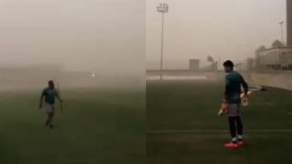 El entrenamiento de Santos Laguna se vio interrumpido por una tormenta de arena en Torreón. (ESPECIAL)