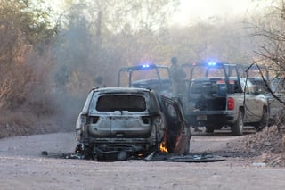Al menos 16 personas murieron en enfrentamientos de bandas criminales en poblados de la sierra de Tepuche, en el noroeste de México, informaron este jueves las autoridades locales, que apuntan a pugnas internas del cartel de Sinaloa. (ESPECIAL)