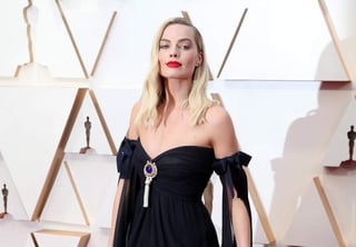 Margot Robbie ha dado de qué hablar luego de que se revelara que la actriz va a protagonizar una película de la franquicia de Disney, Piratas del Caribe. (ARCHIVO) 