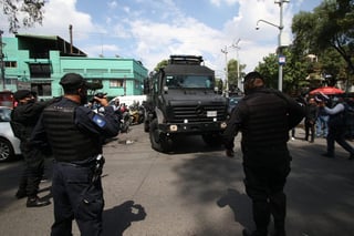 Elementos de la policía de la Ciudad de México, realizaron el traslado de cuatro de los detenidos que presuntamente participaron en el atentado en contra del titular de la Secretaría de Seguridad Ciudadana (SSC), Omar García Harfuch. (EL UNIVERSAL)