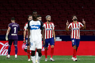 El Atlético de Madrid amplió su ventaja en el tercer puesto de LaLiga Santander a cuatro puntos sobre el Sevilla, cuarto, al imponerse por 2-1 al Alavés en el Wanda Metropolitan. (ARCHIVO)
