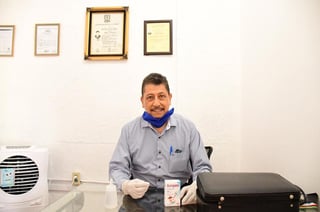El doctor José Luis Cortez fue nombrado como nuevo director del Hospital General de Torreón desde el pasado lunes. (EL SIGLO DE TORREÓN)