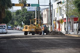 Realizan diversas obras de pavimentación por parte de la administración municipal, así lo informó la Dirección de Obras.