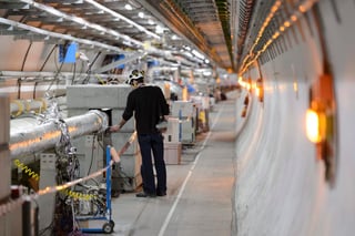 El Centro Europeo de Física de Partículas (CERN) anunció el descubrimiento de una nueva partícula formada por cuatro quarks. (ARCHIVO) 