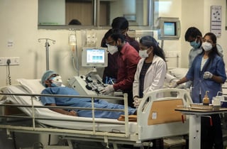 El banco de plasma, situado en el hospital ILBS de Nueva Delhi, acogerá donaciones de pacientes que hayan superado el virus. (EFE) 