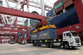 El total acumulado de exportaciones de enero a mayo sumó los 118 mil 252 millones de dólares. (ARCHIVO) 
