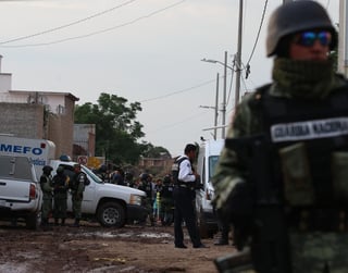 A 27 se elevó este viernes el número de víctimas mortales tras del ataque que un comando armado perpetró el pasado miércoles en un centro de rehabilitación clandestino en el municipio de Irapuato, en el central estado mexicano de Guanajuato. (EFE)