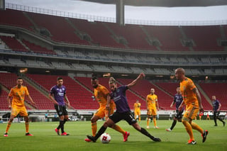 El Mazatlán debutó como nuevo equipo del fútbol mexicano con un empate sin goles con los Tigres UANL, en el partido que abrió las acciones del Grupo A de la Copa por México, torneo amistoso previo al Apertura 2020. (EFE)