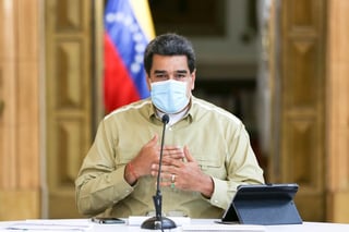 El presidente venezolano, Nicolás Maduro, advirtió este miércoles de que llegó a Venezuela 'el verdadero brote' de COVID-19, cuando en las últimas 24 horas cuatro personas murieron por esta enfermedad, con lo que la cifra de fallecidos llega a 75 y el número de contagios subió a 8,010. (ARCHIVO)