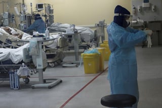 Las autoridades sanitarias de Chile reportaron este viernes 3,058 nuevos contagios de COVID-19, alcanzando un total de 309,274 casos desde el inicio de la pandemia. (ARCHIVO) 