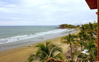En el primer fin de semana la afluencia de turistas llegó al 35 por ciento en los hoteles de Mazatlán. (SAÚL MALDONADO)