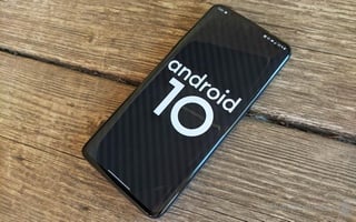 De acuerdo a datos proporcionados por Google,  Android 10 se instaló en 100 millones de dispositivos cinco meses después de su lanzamiento en septiembre de 2019 (ESPECIAL) 