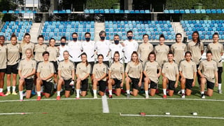 Real Madrid completó este martes su primer entrenamiento en el campo 5 de la Ciudad Deportiva de Valdebebas. (ESPECIAL)
