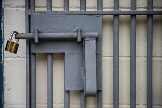 Dos hombres fueron sentenciados a pasar seis años de prisión en un penal federal fuera de Coahuila, tras ser detenidos con droga. (ARCHIVO)
