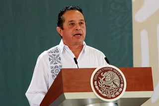 El gobernador de Quintana Roo, Carlos Joaquín, informó este jueves que dio positivo a COVID-19.
(ARCHIVO)