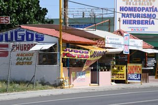 Inegi presentó los resultados de los Censos Económicos 2019 y reveló que los negocios informales representan 51.4% del total de Coahuila. (ARCHIVO)