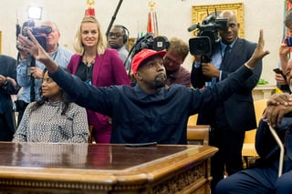 El rapero Kanye West, que el 4 de julio anunció su candidatura a la presidencia de EUA, registró este jueves su comité de campaña electoral en la Comisión Federal de Elecciones y logró la aprobación para figurar en las papeletas del estado de Oklahoma. (ARCHIVO)