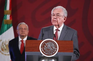 López Obrador señaló que aún no cuenta con información certera sobre una posible renuncia de Javier Jiménez Espriú a la Secretaría de Comunicaciones y Transportes. (ARCHIVO)