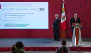 Ebrard afirmó que 'México ya está en el esfuerzo por la vacuna contra COVID-19' y anunció que pronto se tomarán decisiones, refrendando que 'participamos en todos los esfuerzos multilaterales para su desarrollo'. (EL UNIVERSAL)